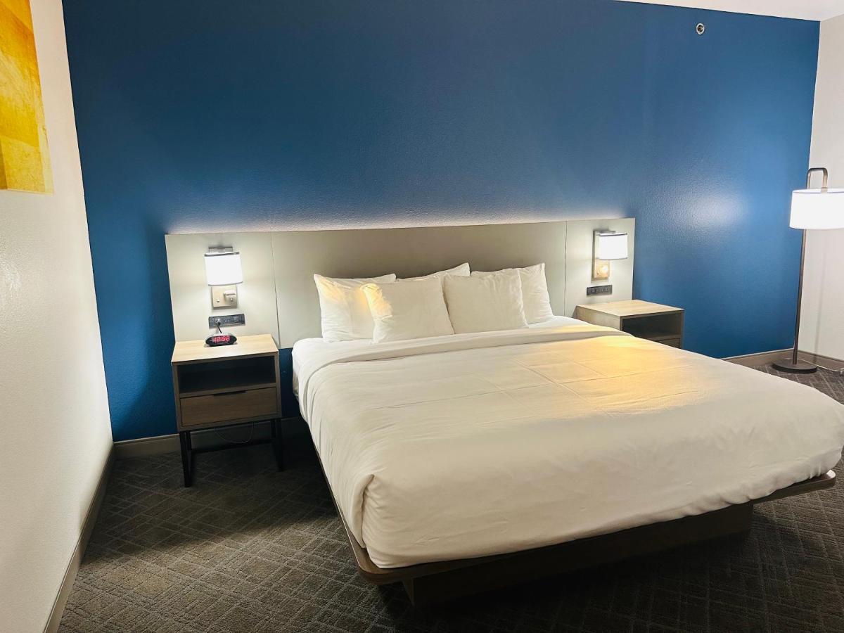 Hotel Comfort & Wylie